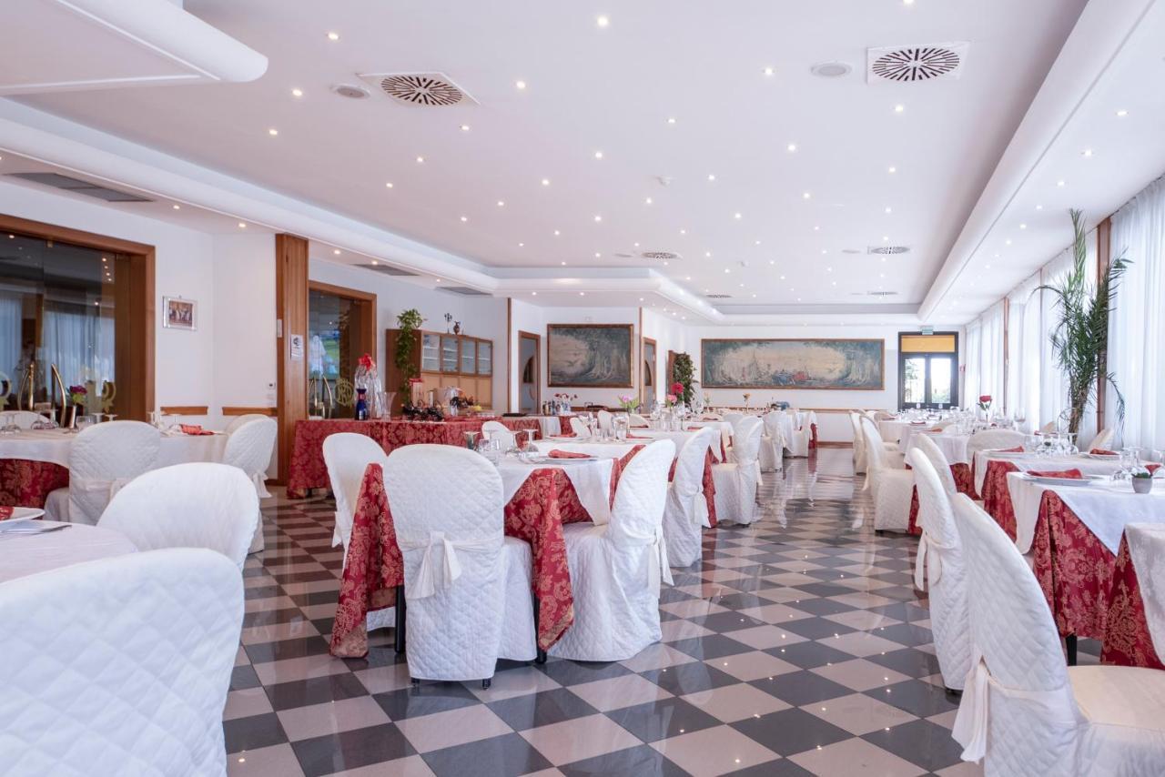 Platani Hotel Bolsena Esterno foto