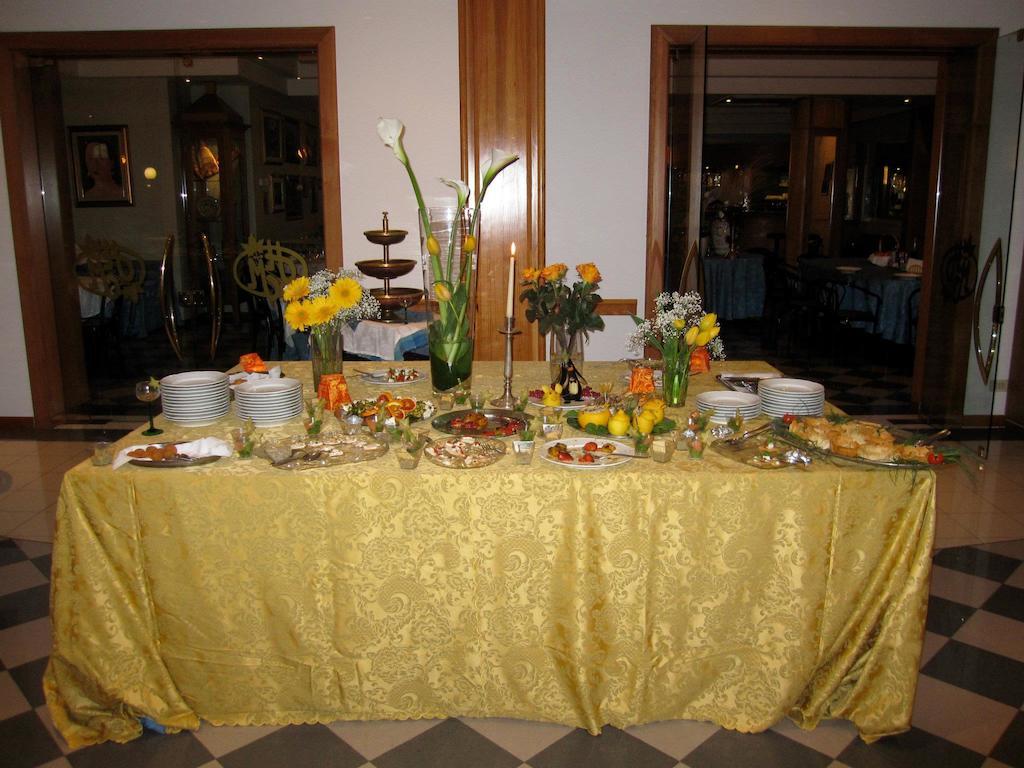 Platani Hotel Bolsena Esterno foto
