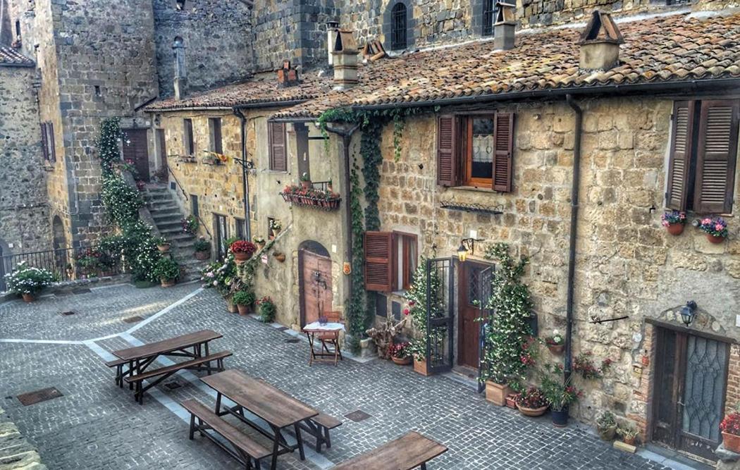 Platani Hotel Bolsena Esterno foto
