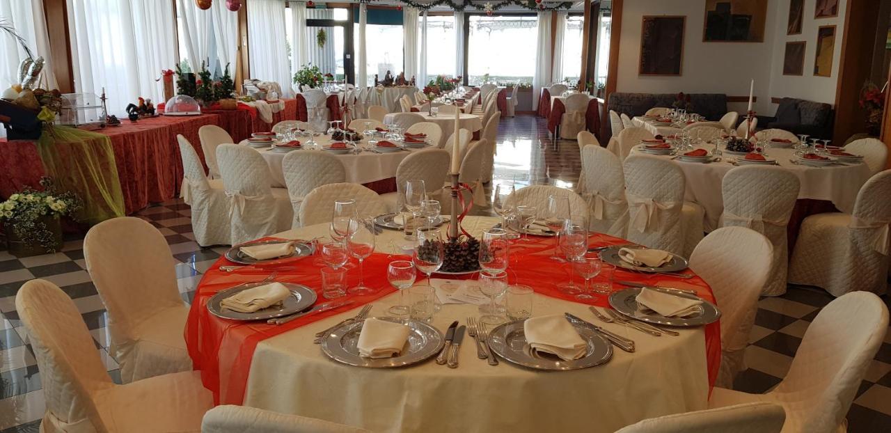 Platani Hotel Bolsena Esterno foto